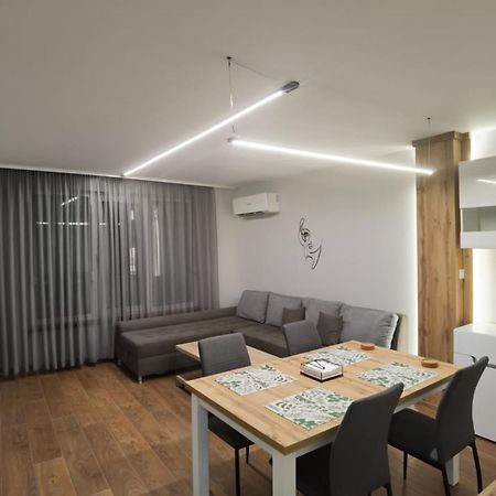 Diana Apartment Ruse Zewnętrze zdjęcie