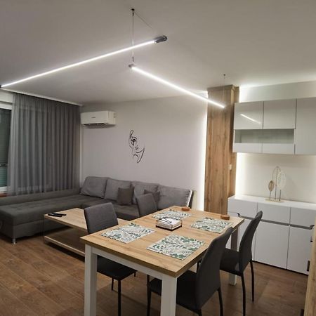 Diana Apartment Ruse Zewnętrze zdjęcie